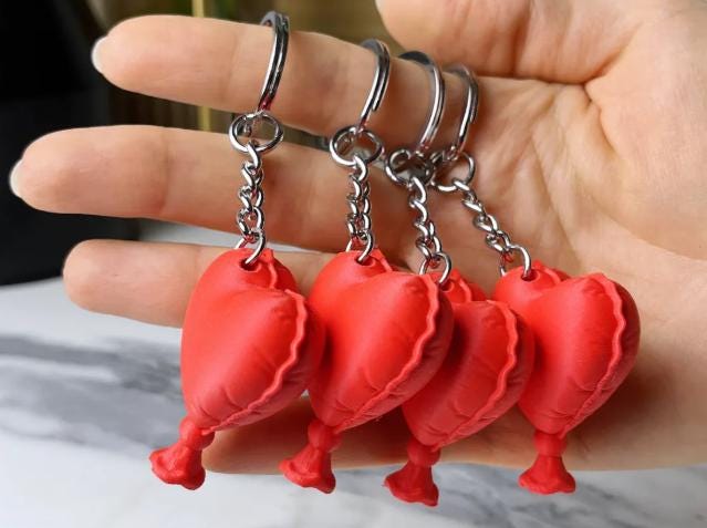 Balloon Heart Keychain – Cute Heart Keyring – Valentine Gift for Couples, Best Friends & Kids – Love Bag Charm