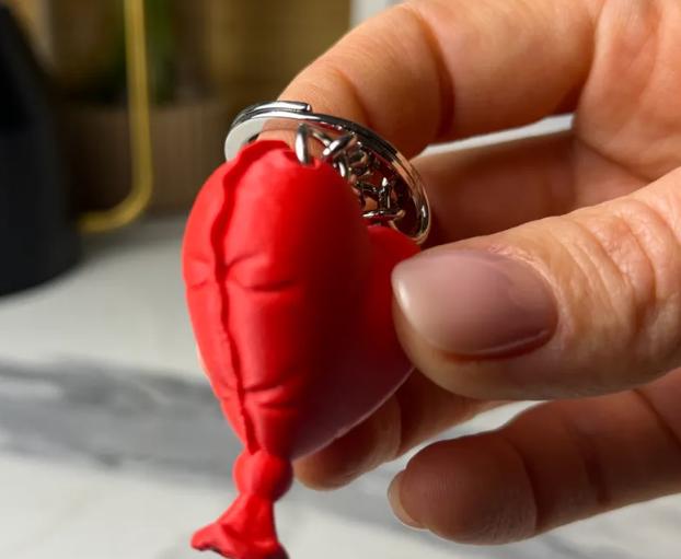 Balloon Heart Keychain – Cute Heart Keyring – Valentine Gift for Couples, Best Friends & Kids – Love Bag Charm