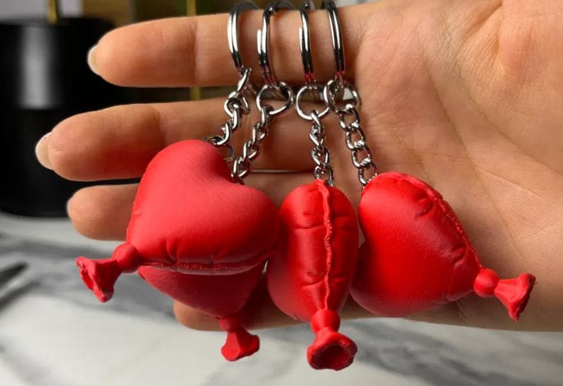 Balloon Heart Keychain – Cute Heart Keyring – Valentine Gift for Couples, Best Friends & Kids – Love Bag Charm