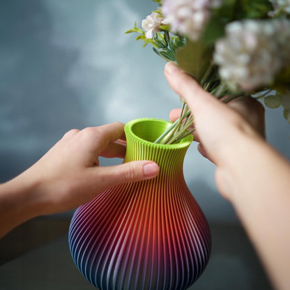 18cm Sophie Vase | Modern Minimalist Vase | LeHa Designs | Aesthetic Home Decor | Contemporary Flower Vase