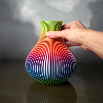 18cm Sophie Vase | Modern Minimalist Vase | LeHa Designs | Aesthetic Home Decor | Contemporary Flower Vase