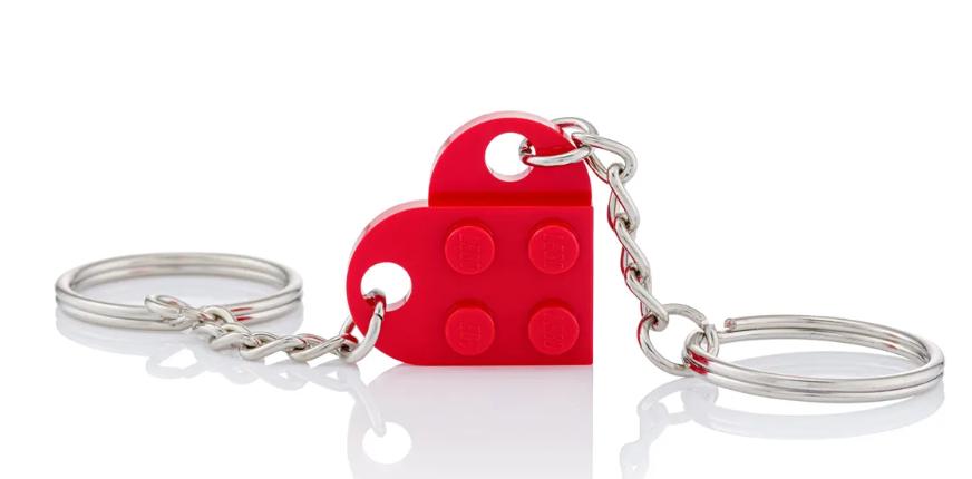 Brick Heart Keyring – Building Block Heart Keychain – Cute Gift for Couples, Best Friends & Kids – Valentine Gift